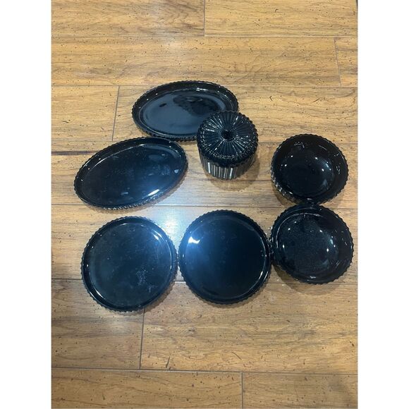 Vintage LE Smith Black Amethyst Ribbed Glass Bowl ,Dishes &Sugar Bowl